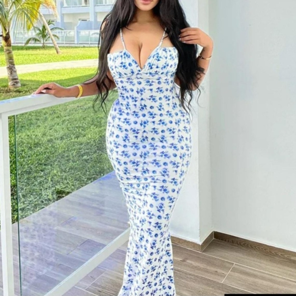 Elegant Blue Floral Maxi Dress